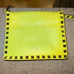 💋Valentino Rockstud crossbody - used💋